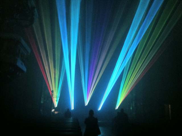 lezershow02